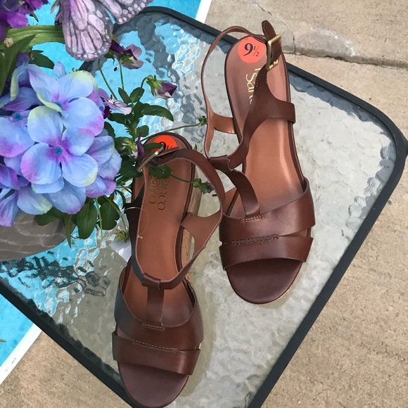 Women’s Franco Sarto Strappy Wedge Sandals - Picture 4 of 6
